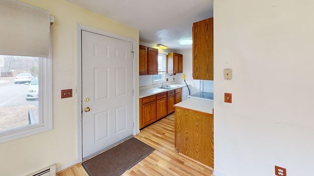 127 Cortland Circle 127, Leominster, MA 01453
