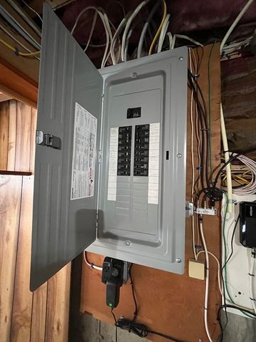 127 Cortland Circle 127, Leominster, MA 01453