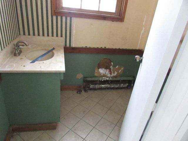 10378 Mckinley Road, Montrose, MI 48457