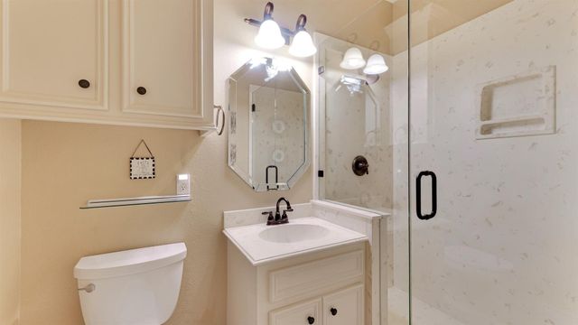 8199 Hills Parkway, Montgomery, TX 77316