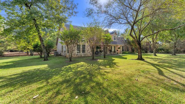 8199 Hills Parkway, Montgomery, TX 77316