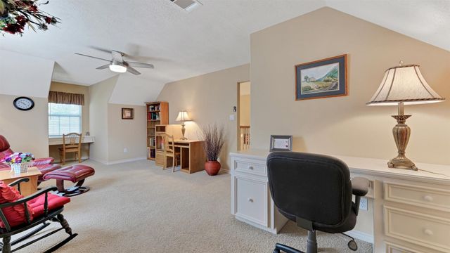 8199 Hills Parkway, Montgomery, TX 77316