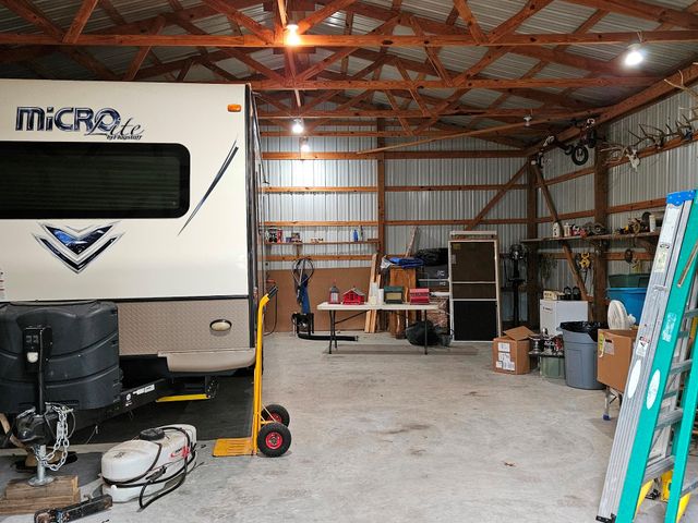 8199 Hills Parkway, Montgomery, TX 77316