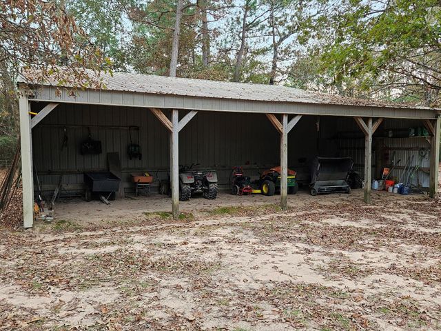 8199 Hills Parkway, Montgomery, TX 77316