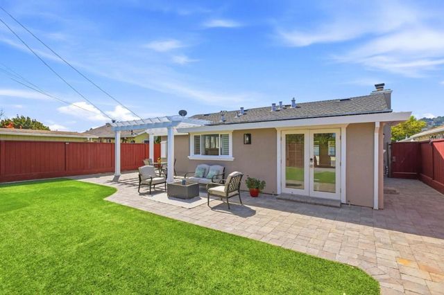 202 Hiller Street, Belmont, CA 94002
