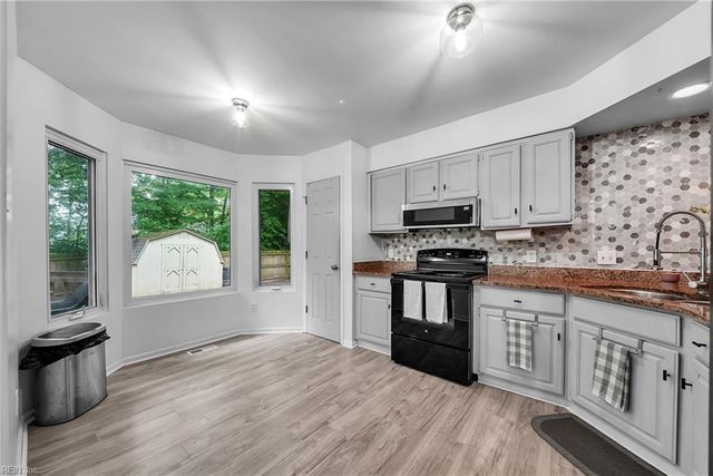 106 Copperfield, Williamsburg, VA 23185
