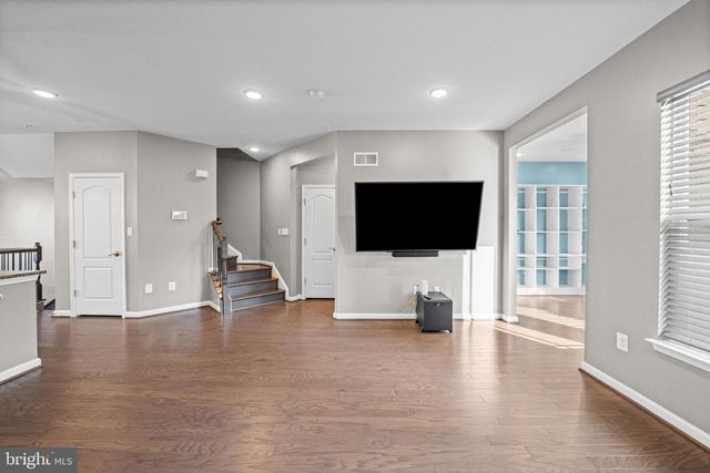 8279 MEADOWOOD DR, Hanover, MD 21076