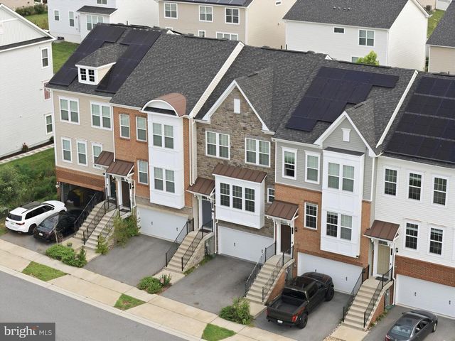 8279 MEADOWOOD DR, Hanover, MD 21076