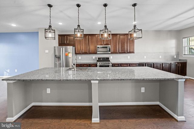 8279 MEADOWOOD DR, Hanover, MD 21076