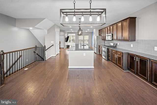 8279 MEADOWOOD DR, Hanover, MD 21076