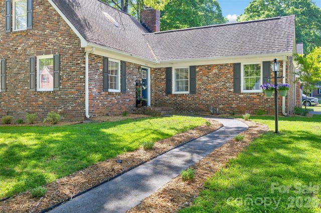 3400 Erinbrook Lane, Charlotte, NC 28215