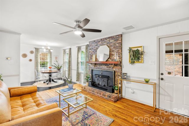 3400 Erinbrook Lane, Charlotte, NC 28215