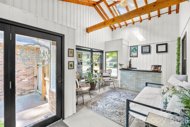 3400 Erinbrook Lane, Charlotte, NC 28215