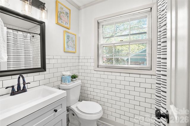 3400 Erinbrook Lane, Charlotte, NC 28215