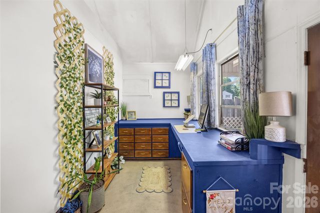 3400 Erinbrook Lane, Charlotte, NC 28215