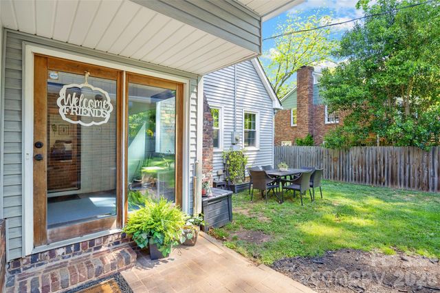 3400 Erinbrook Lane, Charlotte, NC 28215