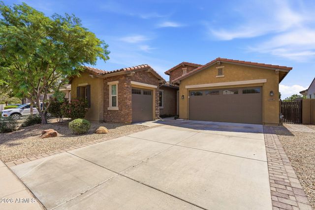 16167 W MONTEROSA Street, Goodyear, AZ 85395