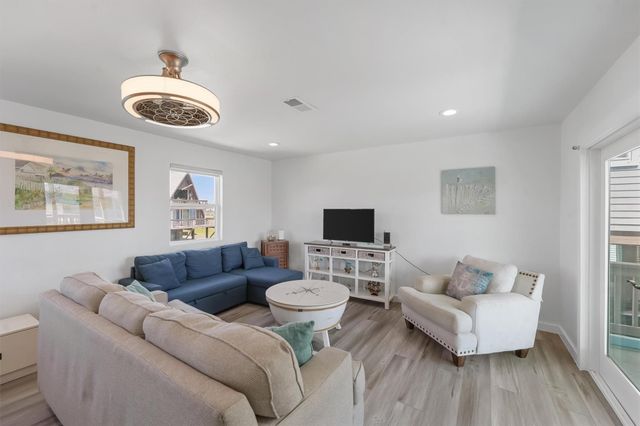 12917 John Reynolds Road, Galveston, TX 77554