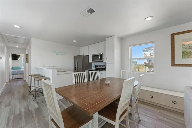 12917 John Reynolds Road, Galveston, TX 77554