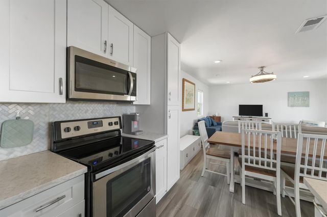 12917 John Reynolds Road, Galveston, TX 77554