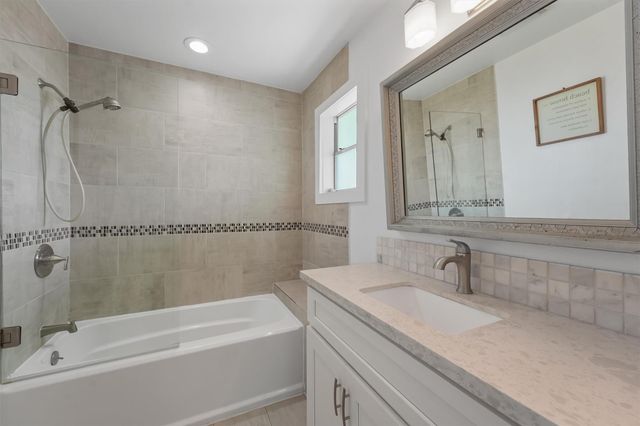 12917 John Reynolds Road, Galveston, TX 77554