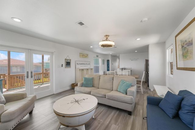 12917 John Reynolds Road, Galveston, TX 77554