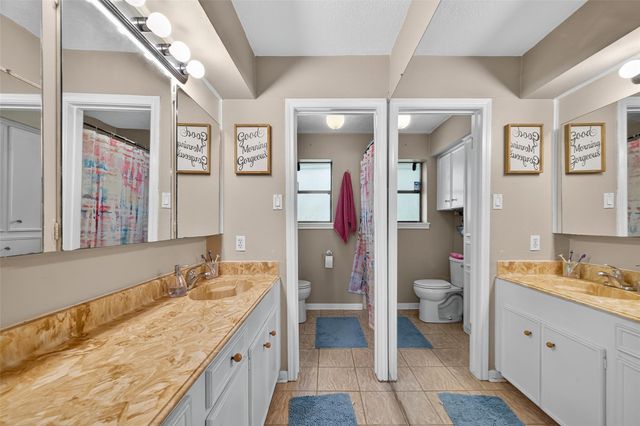 3602 Del Sur Street, Baytown, TX 77521