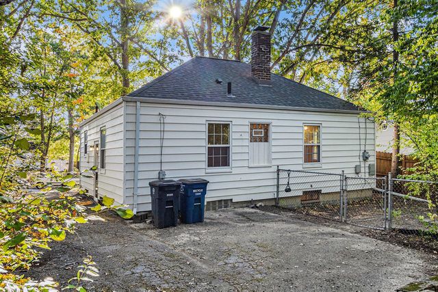 1214 Birk Avenue, Ann Arbor, MI 48103