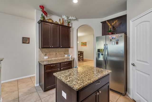 520 Rustic Oak Lane, Mckinney, TX 75072