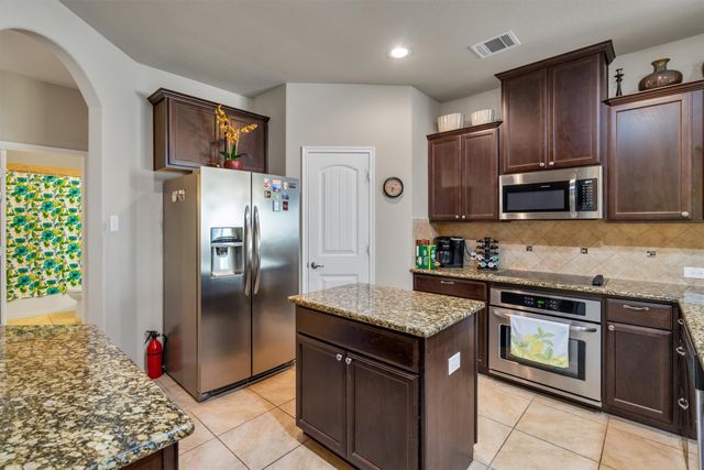 520 Rustic Oak Lane, Mckinney, TX 75072