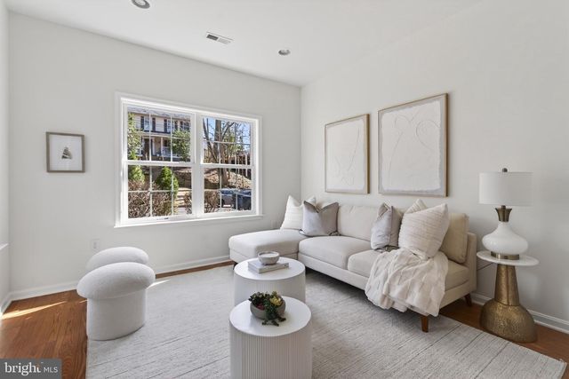 4809 7TH ST S, Arlington, VA 22204