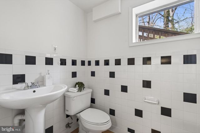 4809 7TH ST S, Arlington, VA 22204