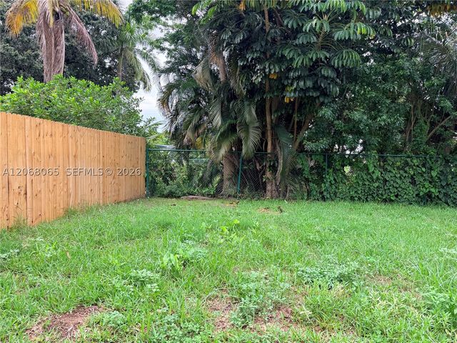 650 SW 55th Ave, Margate, FL 33068
