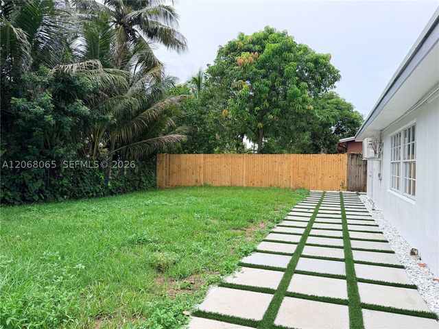 650 SW 55th Ave, Margate, FL 33068