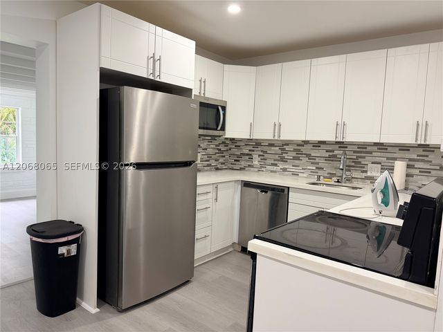 650 SW 55th Ave, Margate, FL 33068