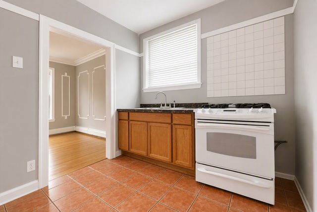 911 E 85th Street 3E, Chicago, IL 60619