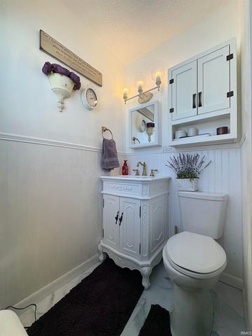 338 Eastwood Drive, Bedford, IN 47421