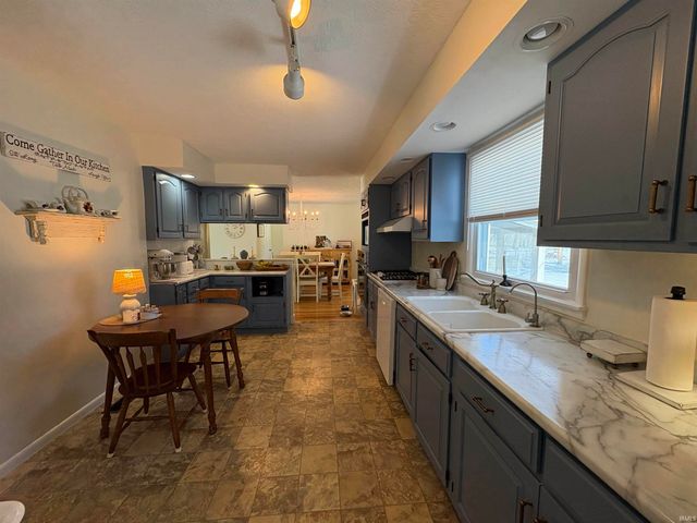 338 Eastwood Drive, Bedford, IN 47421