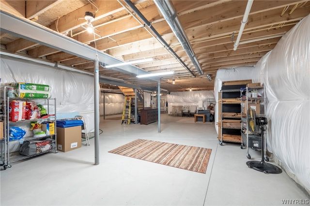 24 Sedge Run, Lancaster, NY 14086