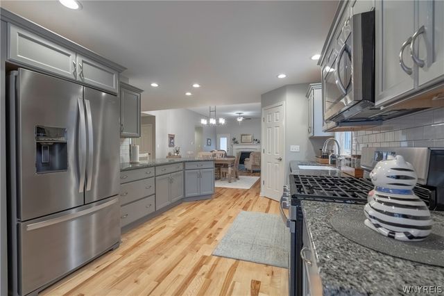 24 Sedge Run, Lancaster, NY 14086