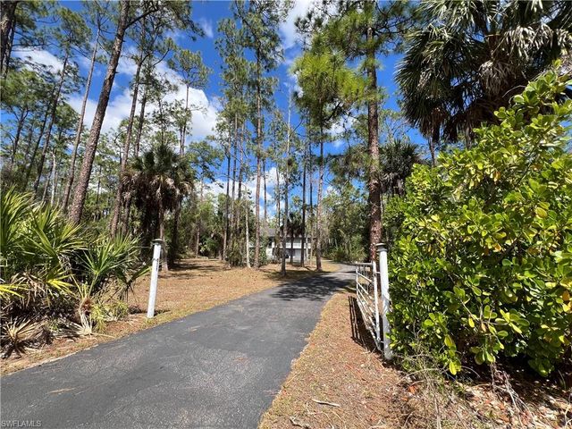 3767 Golden Gate BLVD E, Naples, FL 34120