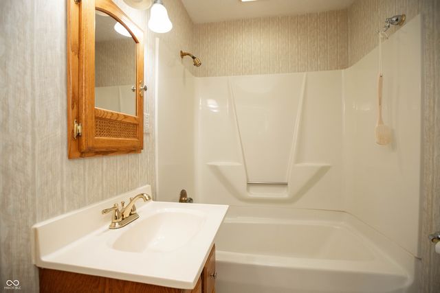 402 N Meridian Street, Pittsboro, IN 46167