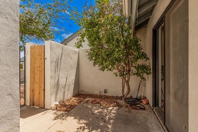 302 N Sycamore 16, Mesa, AZ 85201