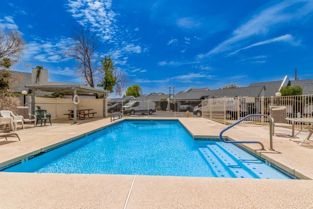 302 N Sycamore 16, Mesa, AZ 85201