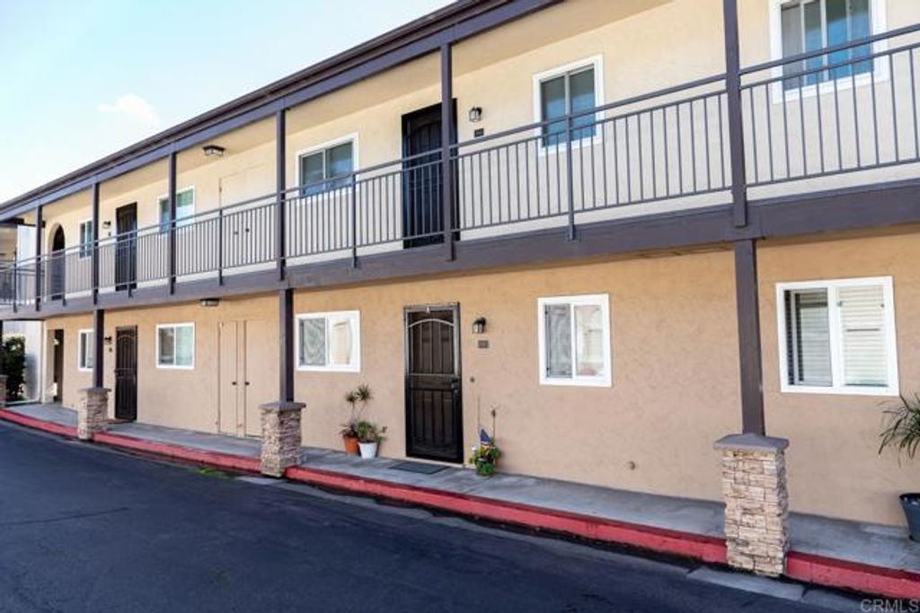 800 Encinitas Blvd. 104, Encinitas, CA 92024