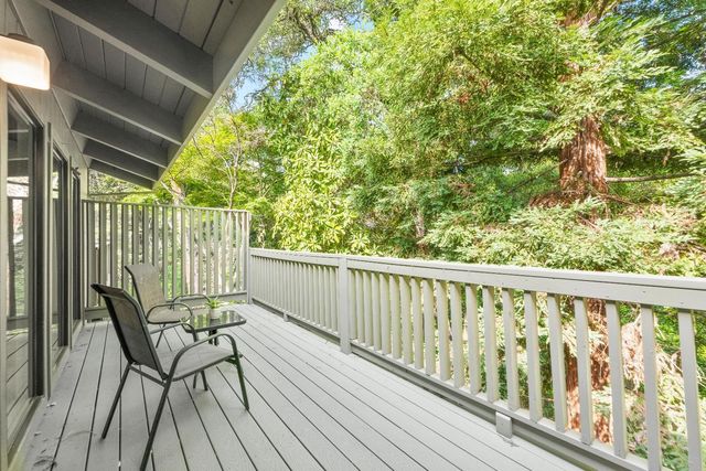 76 Riverknoll Pl, Carmichael, CA 95608
