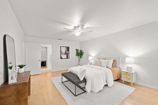76 Riverknoll Pl, Carmichael, CA 95608