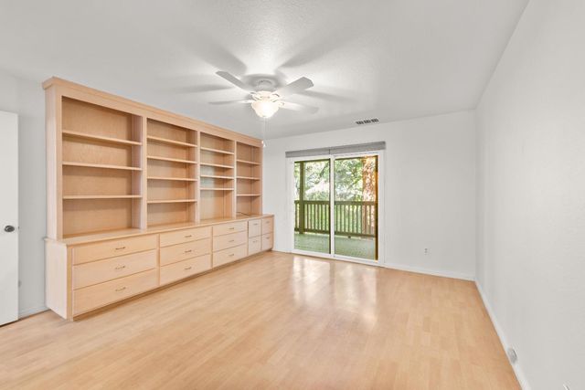 76 Riverknoll Pl, Carmichael, CA 95608