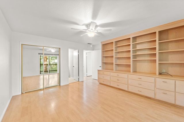 76 Riverknoll Pl, Carmichael, CA 95608