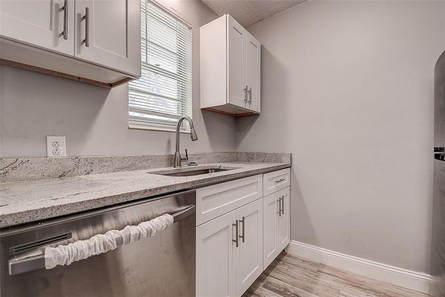 525 9TH AVENUE N 2, St Petersburg, FL 33701